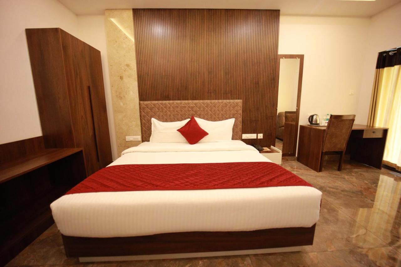 Bliss Regency Business Hotel Palakkad Εξωτερικό φωτογραφία