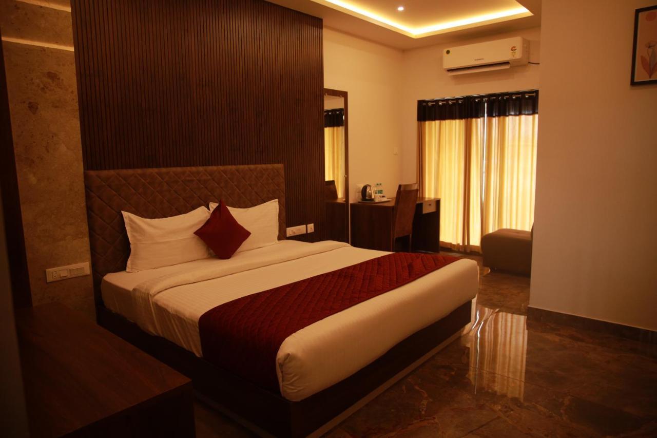 Bliss Regency Business Hotel Palakkad Εξωτερικό φωτογραφία