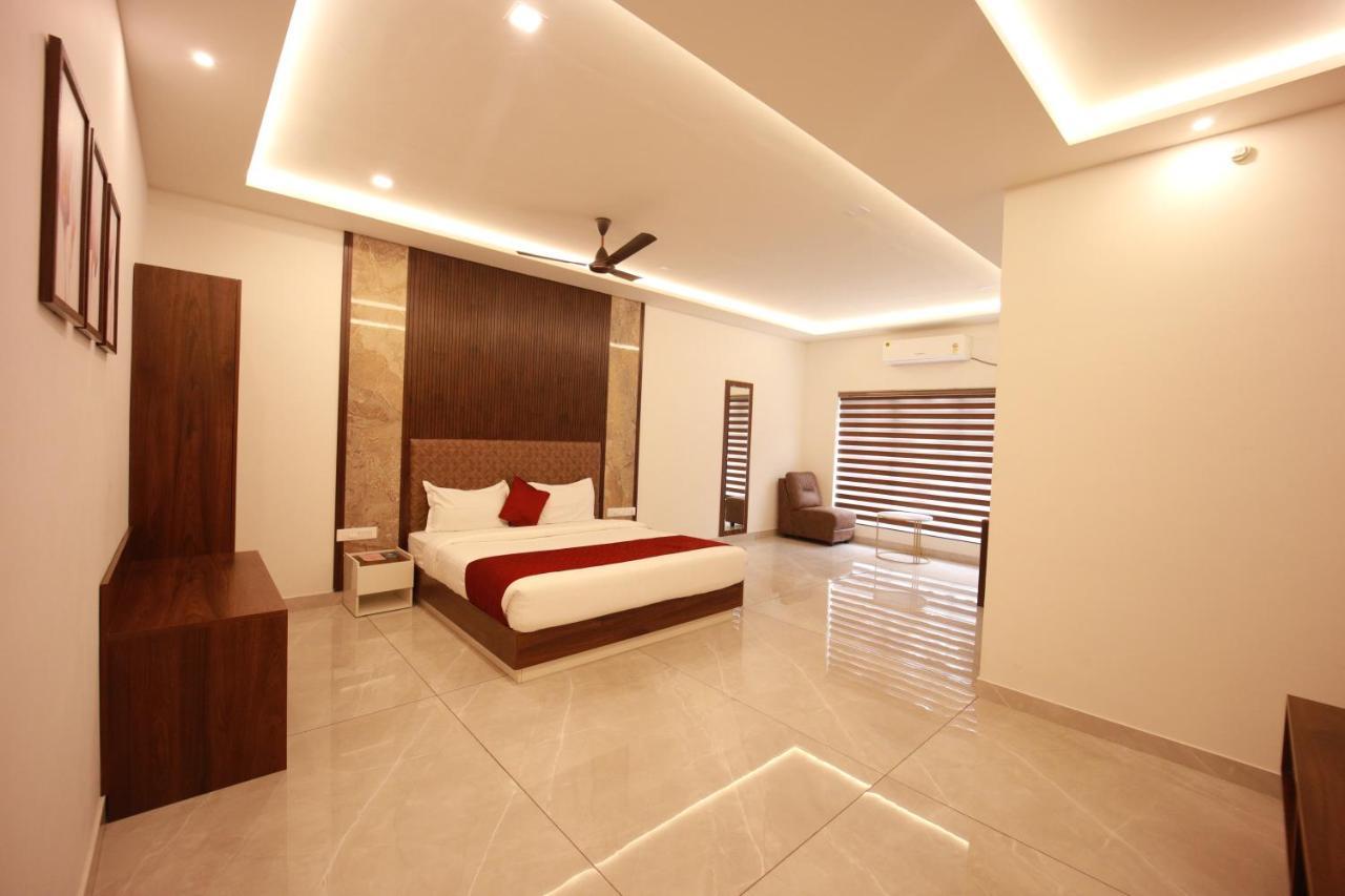 Bliss Regency Business Hotel Palakkad Εξωτερικό φωτογραφία
